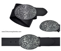 BELT BUCKLE LEATHER WITH OVAL WITH FLORAL MOTIVE A RELIEF